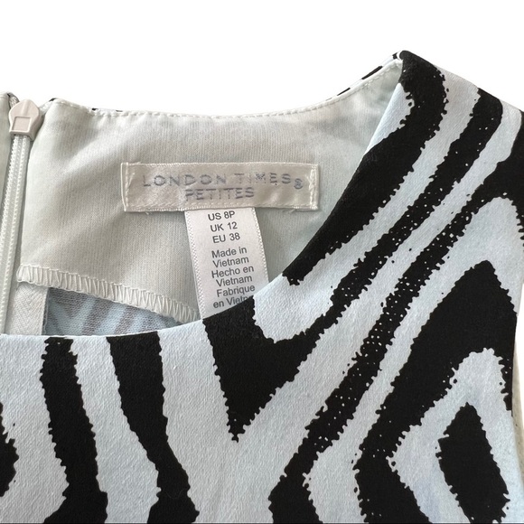 London Times Sleeveless Petite Shift Dress - Picture 4 of 10